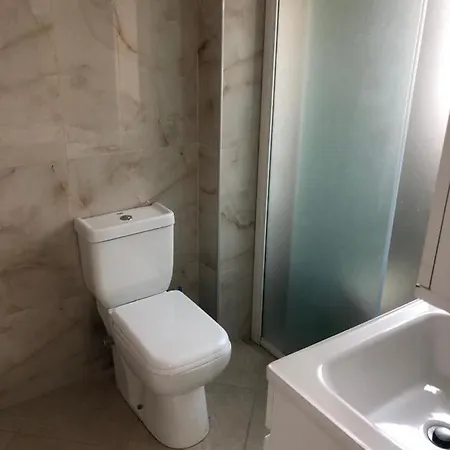 Mario, Hotel Shëngjin